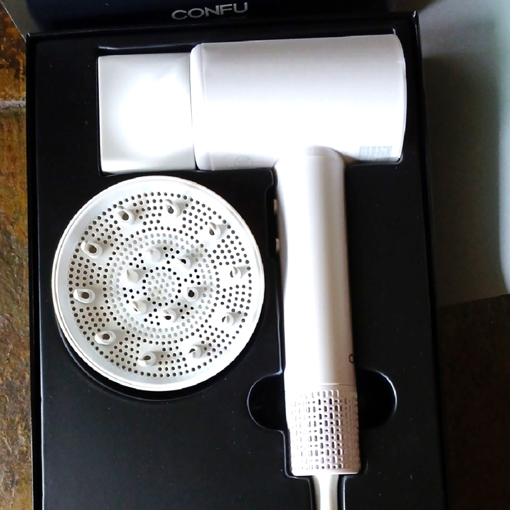 White CONFU Hair Dryer.  D